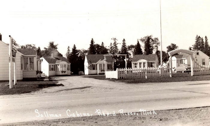 Sall-Mar Resort (Sal-Mar Court) - Vintage Postcard